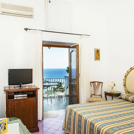 La Rosa Dei Venti Aparthotel 4*